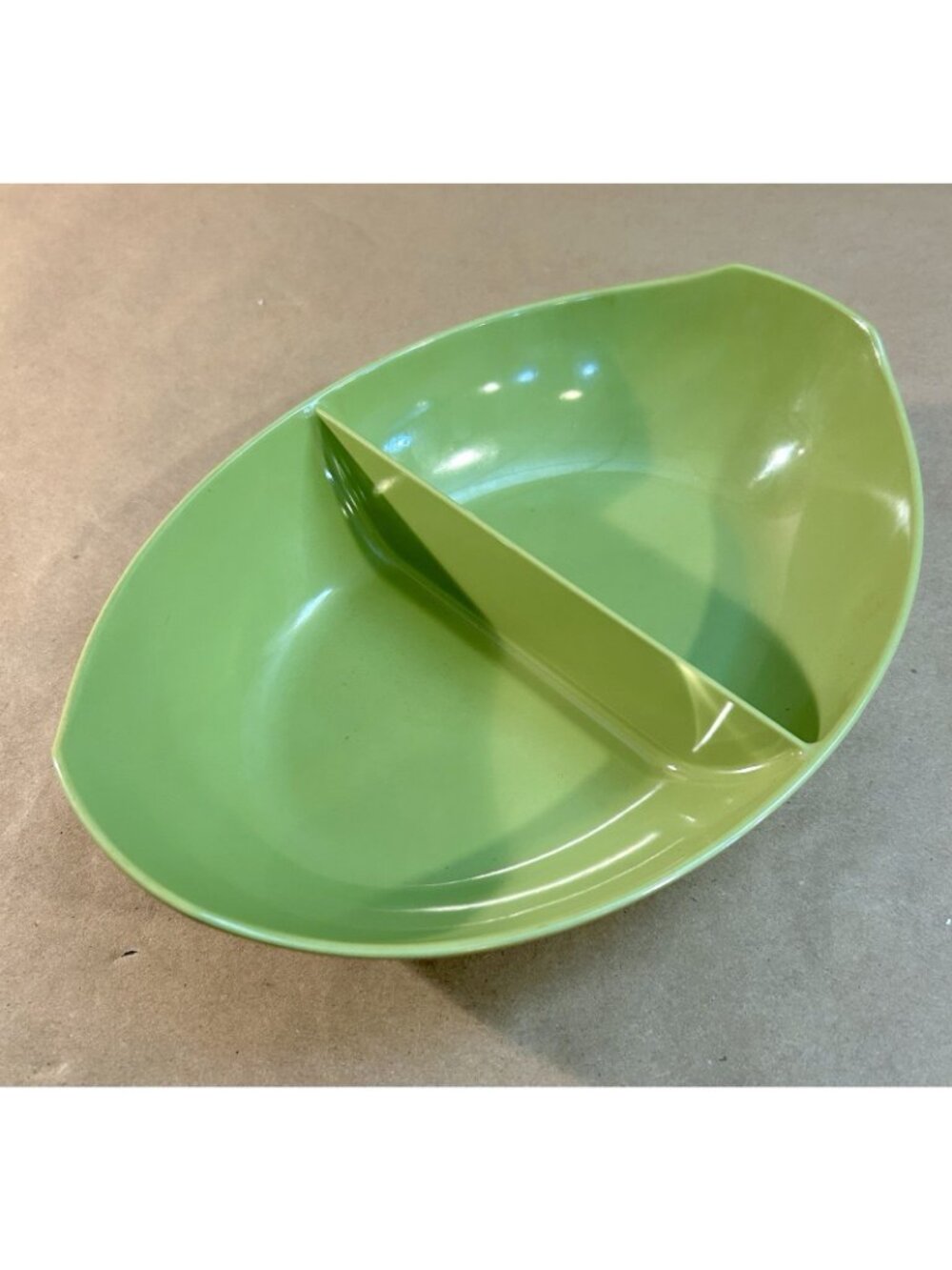 Vintage 10 pc. Oneida Melamine Avocado Green Serving Bowls, Plates & Small Bowls - Picture 10 of 16